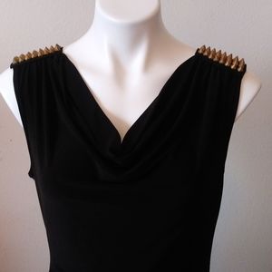 Body Central spikes on both shoulders l26.90